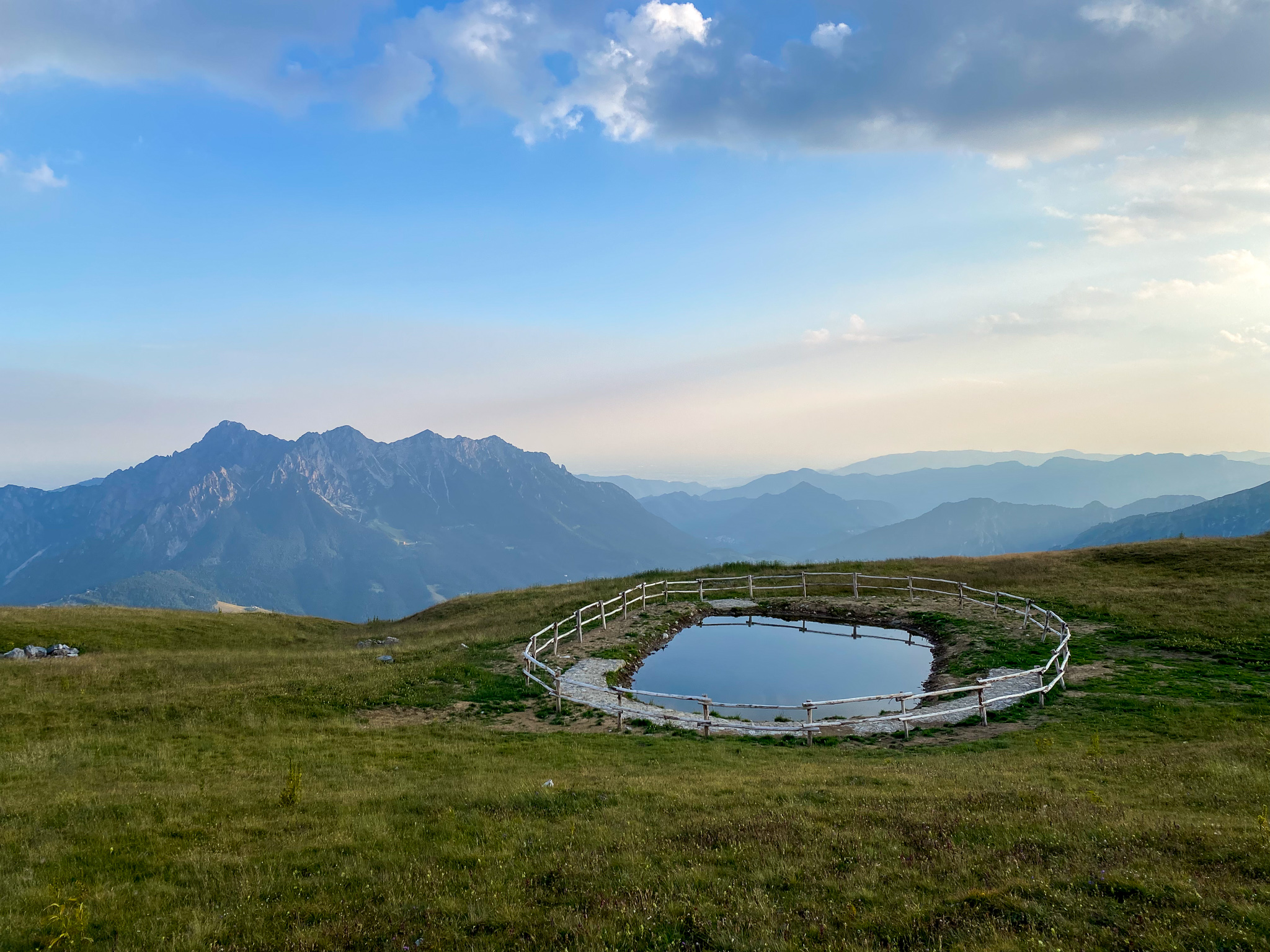 Lago nei pressi del rifugio Capanna 2000