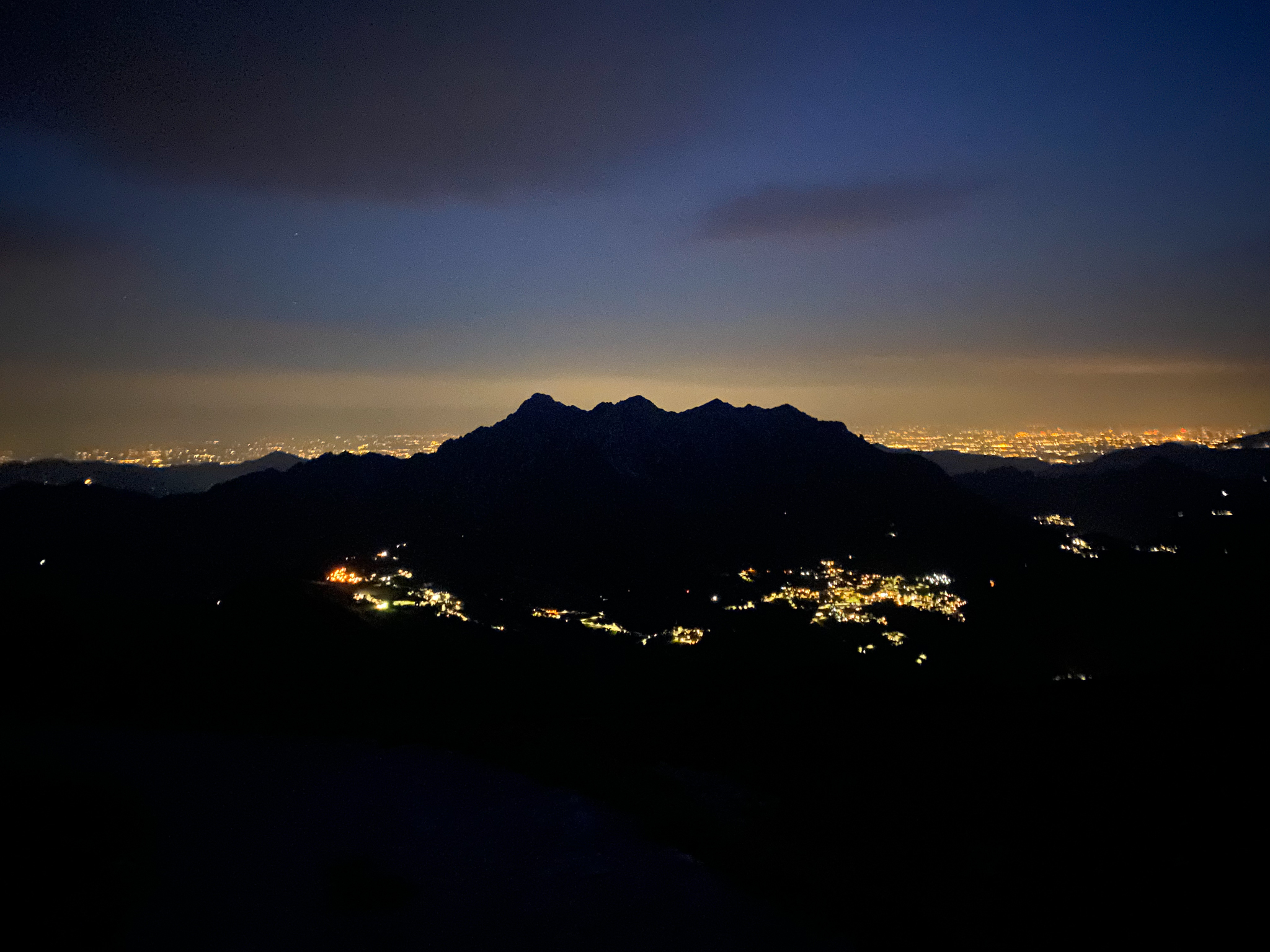 panorama notturno scendendo da Capanna 2000